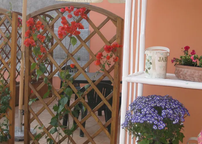 A Due Passi Dal Mare Bed & Breakfast 3*