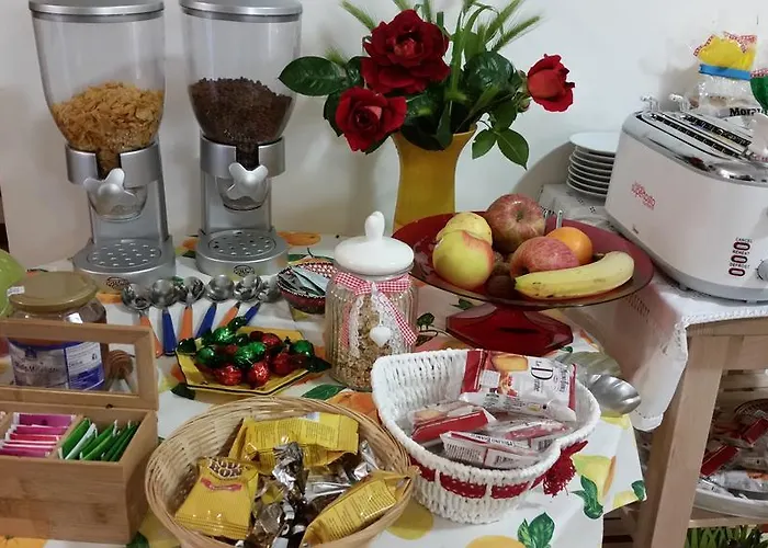 Bed & Breakfast A Due Passi Dal Mare Numana