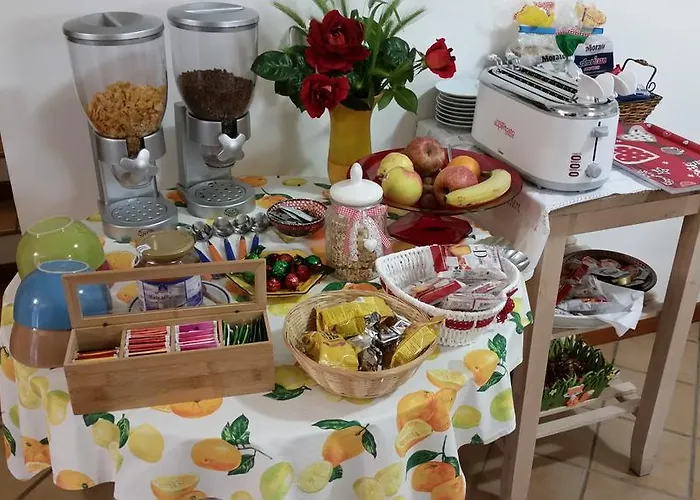 Bed & Breakfast A Due Passi Dal Mare 3*