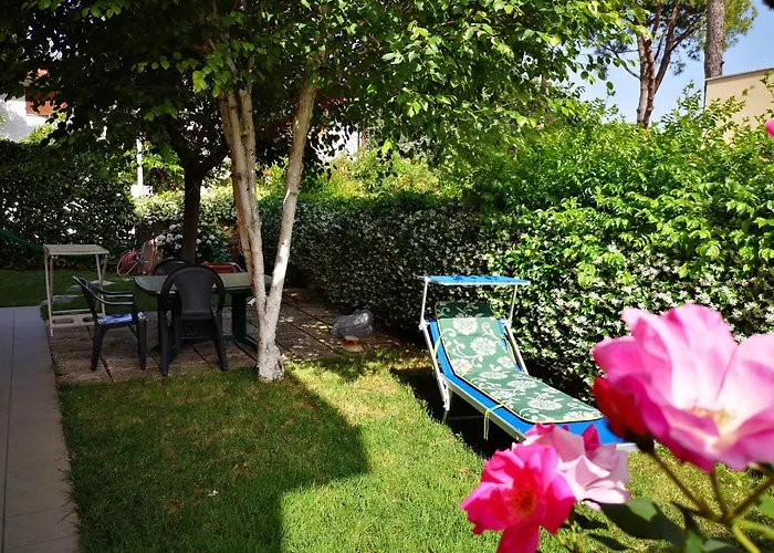 A Due Passi Dal Mare Bed & Breakfast 3*