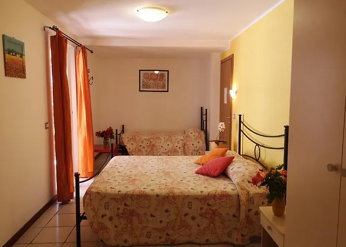 Bed & Breakfast A Due Passi Dal Mare 3*