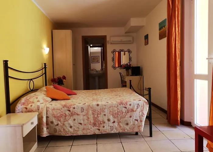 Bed & Breakfast A Due Passi Dal Mare Numana