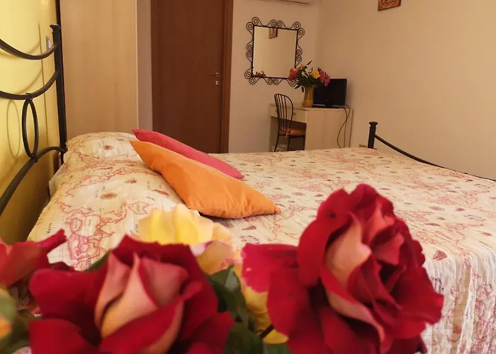 A Due Passi Dal Mare Bed & Breakfast