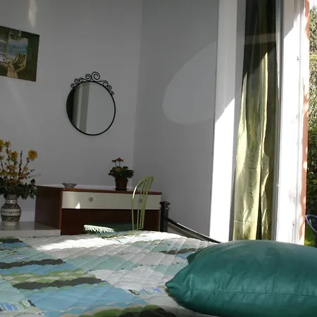 Bed & Breakfast A Due Passi Dal Mare