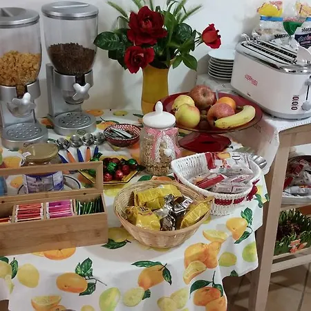 Bed & Breakfast A Due Passi Dal Mare 3*