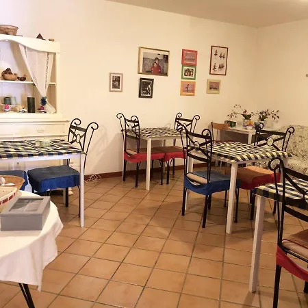 Bed & Breakfast A Due Passi Dal Mare Numana